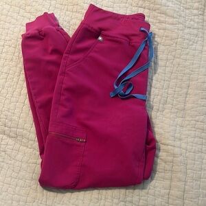 Figs Zamora joggers in raspberry sorbet size small high waisted